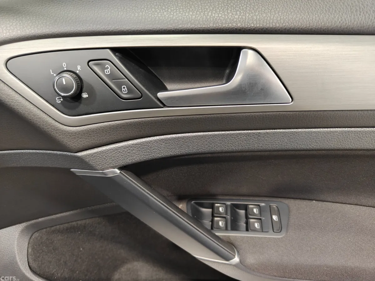 Volkswagen Golf Estate, Petrol, 2014, Black