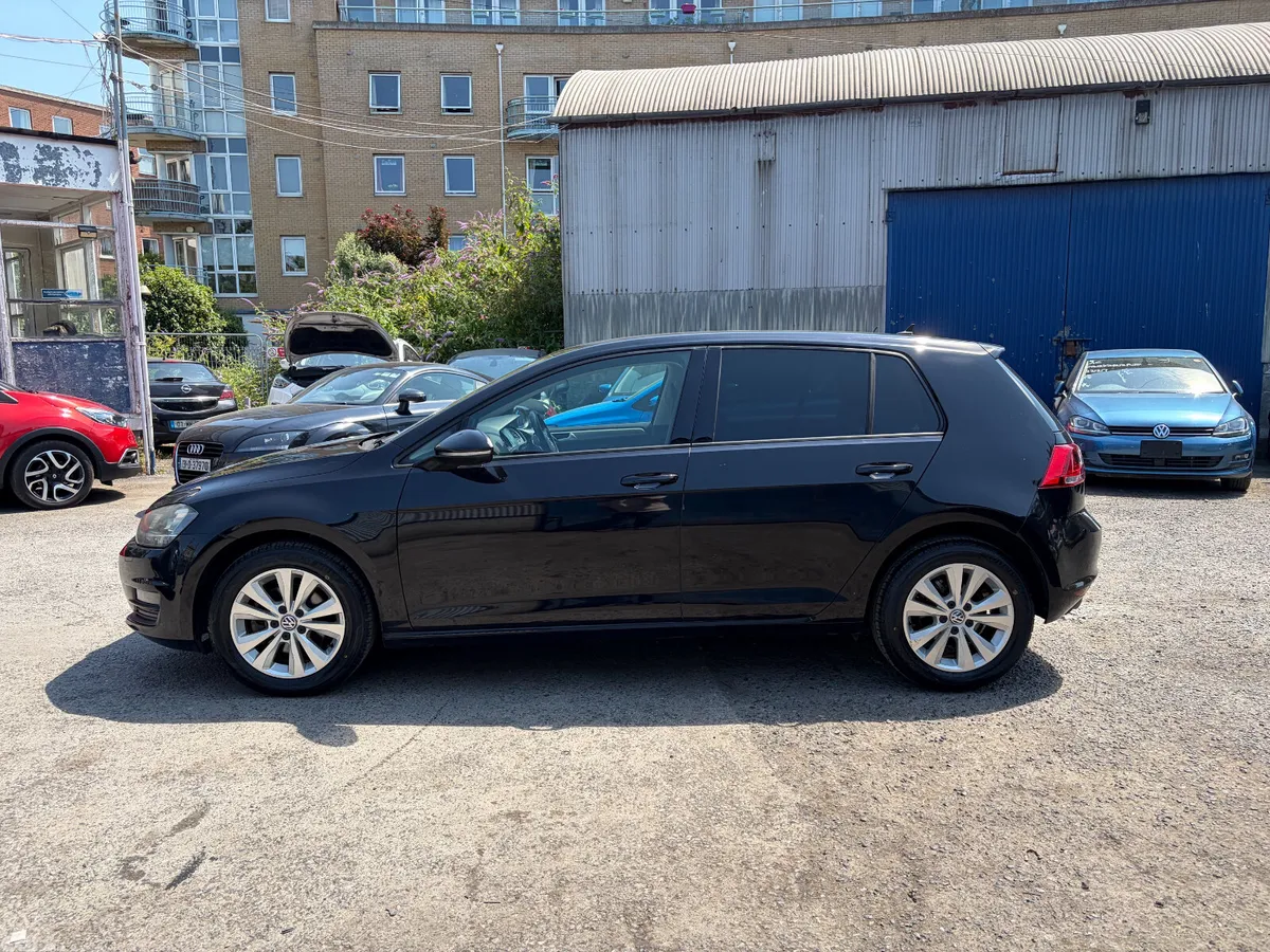 Volkswagen Golf Hatchback, Petrol, 2015, Black