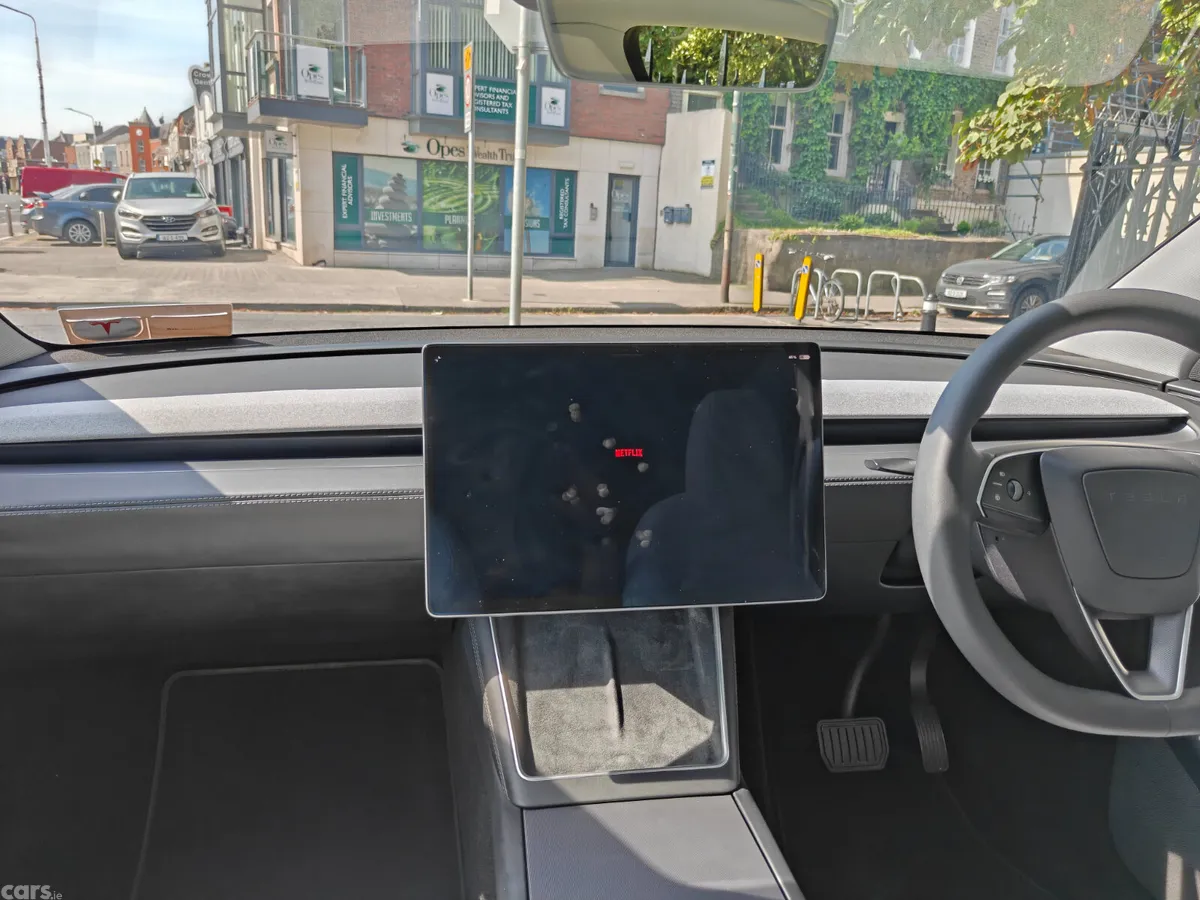 Tesla Model Y MPV, Electric, 2025, Grey