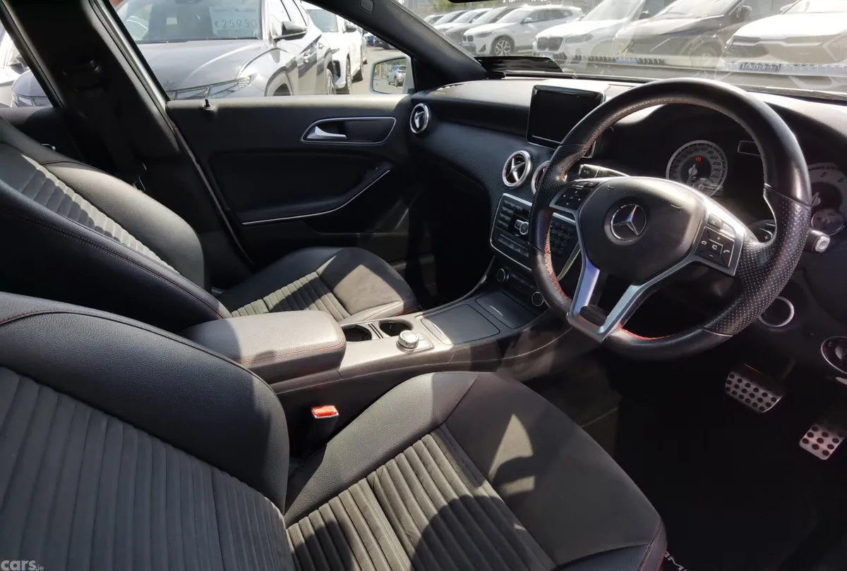 Mercedes-Benz A-Class Hatchback, Petrol, 2015, Silver