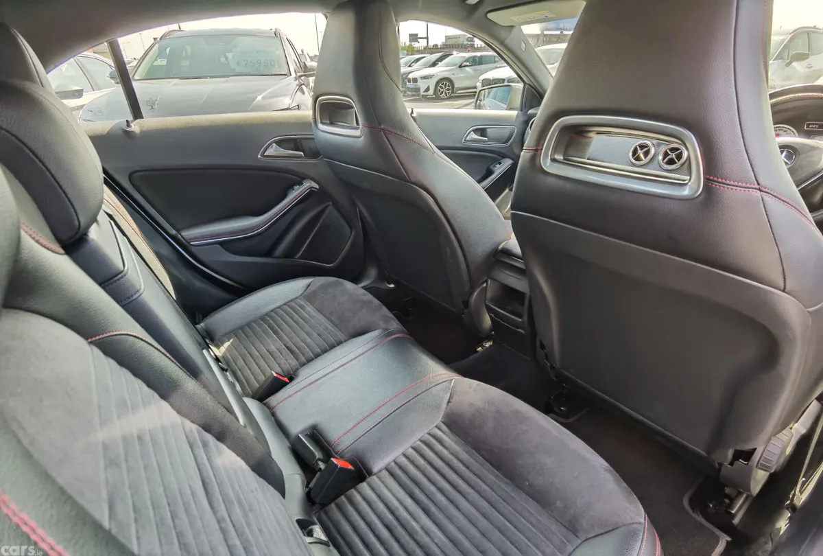 Mercedes-Benz A-Class Hatchback, Petrol, 2015, Silver