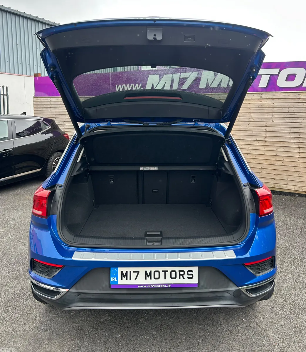 Volkswagen T-Roc SUV, Diesel, 2021, Blue