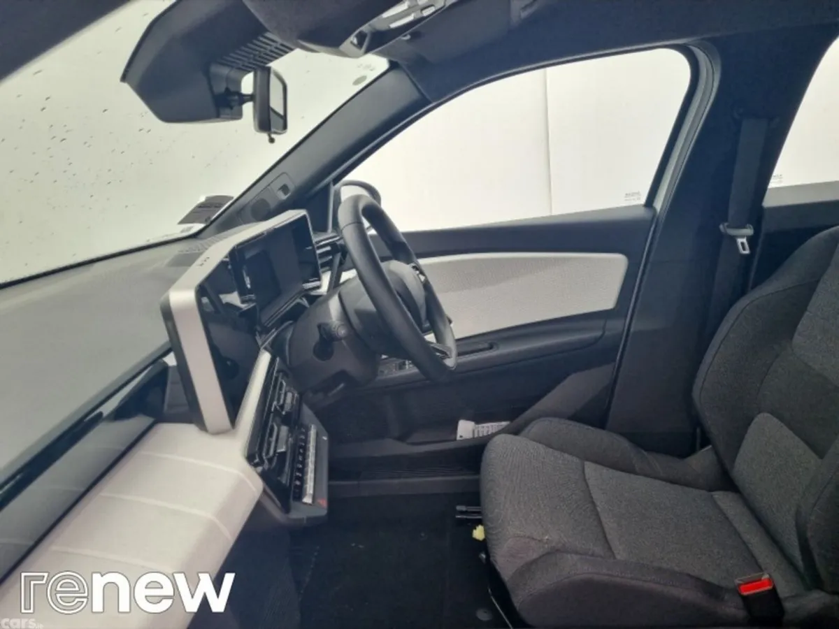 Renault 5 E-Tech Hatchback, Electric, 2026, White