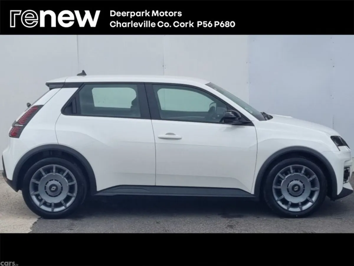 Renault 5 E-Tech Hatchback, Electric, 2026, White