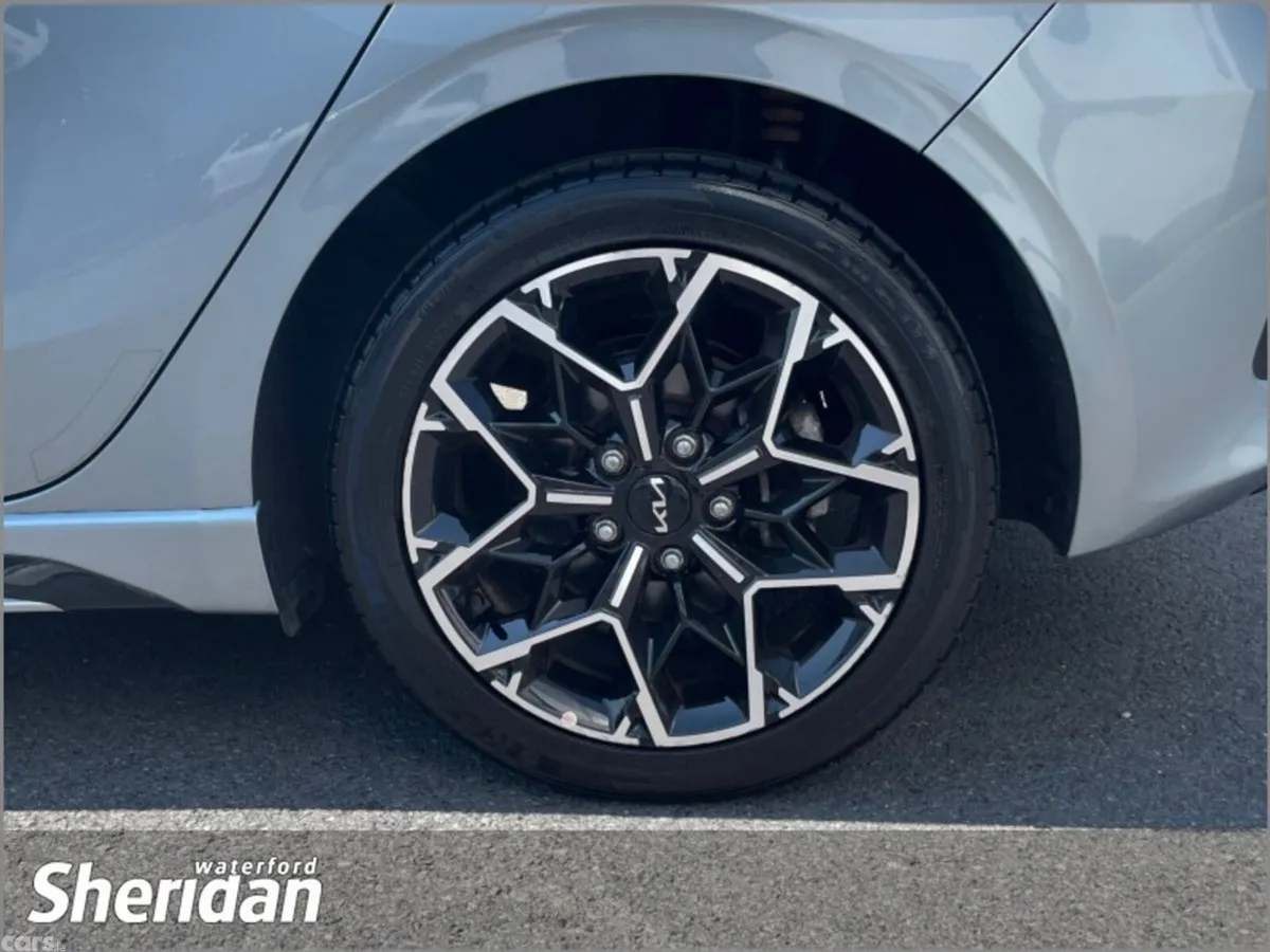 Kia Ceed Hatchback, Diesel, 2023, Grey