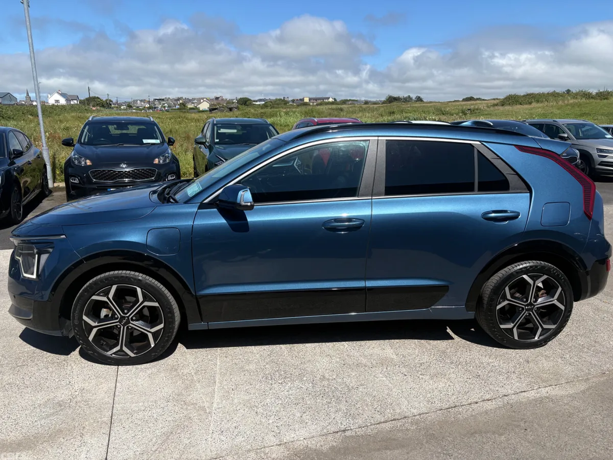 Kia Niro SUV, Petrol Plug-in Hybrid, 2024, Blue