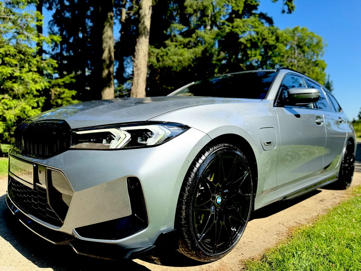 BMW 3-Series Estate/Jeep, Petrol Plug-in Hybrid, 2023, Grey