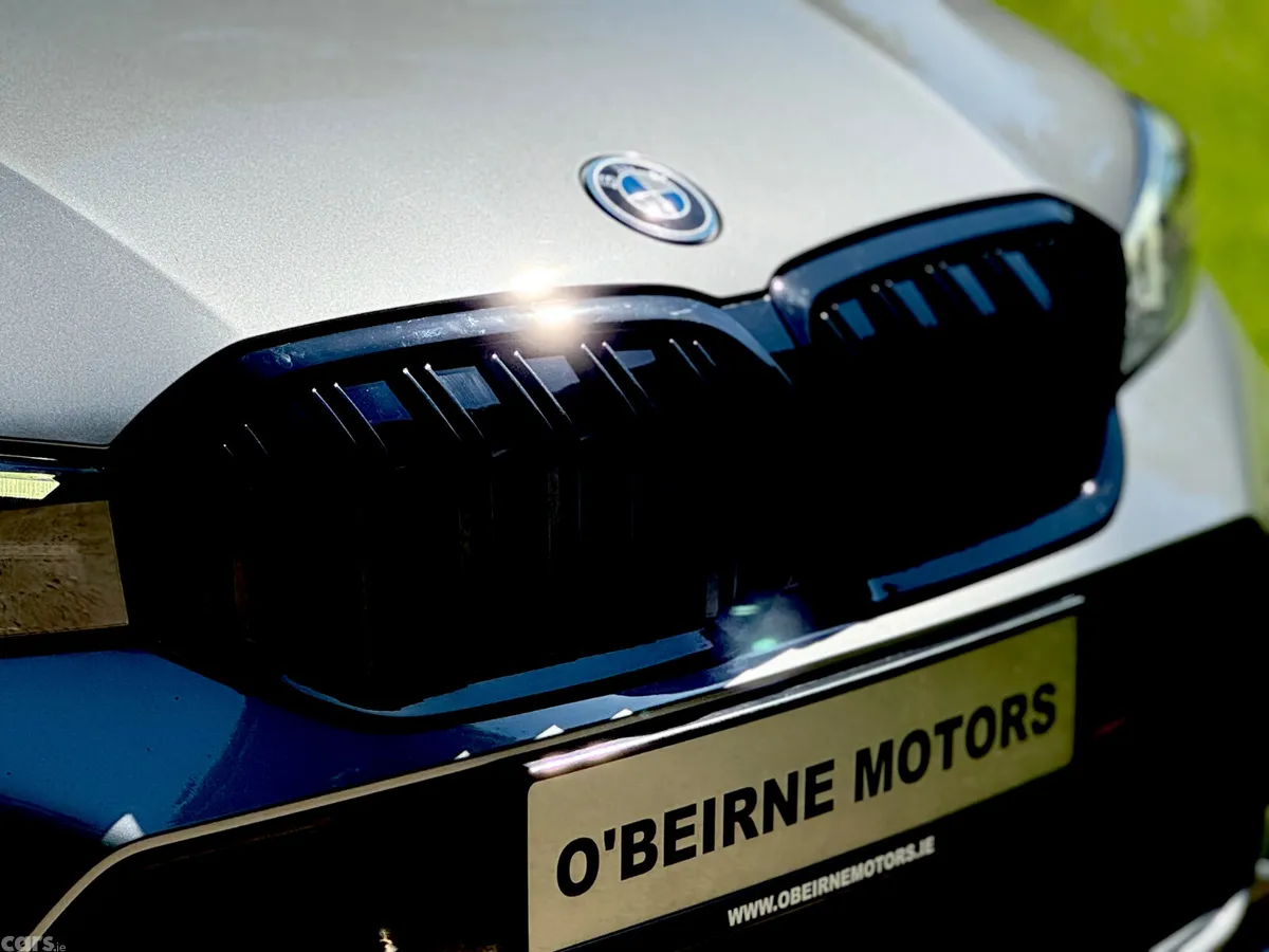 BMW 3-Series Estate/Jeep, Petrol Plug-in Hybrid, 2023, Grey