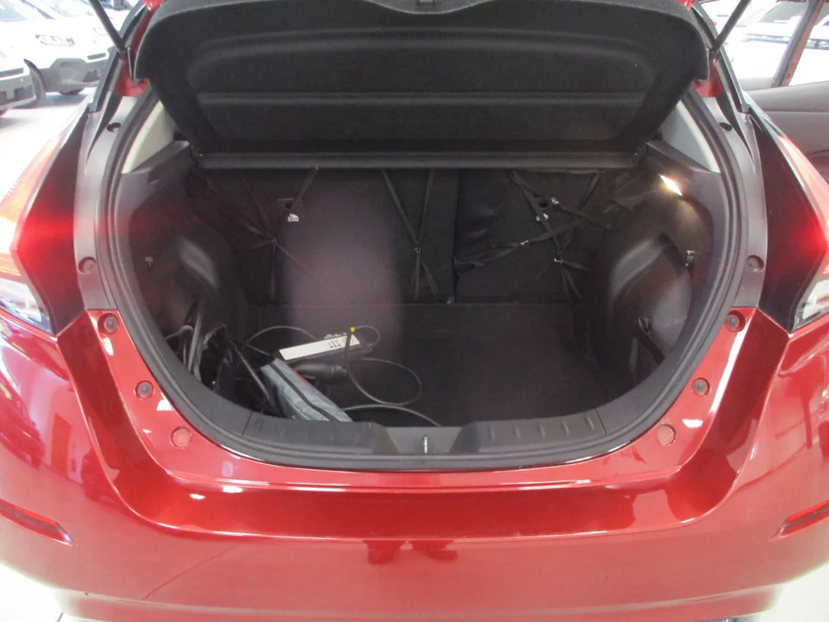 Nissan Leaf Hatchback, Electric, 2022, Red