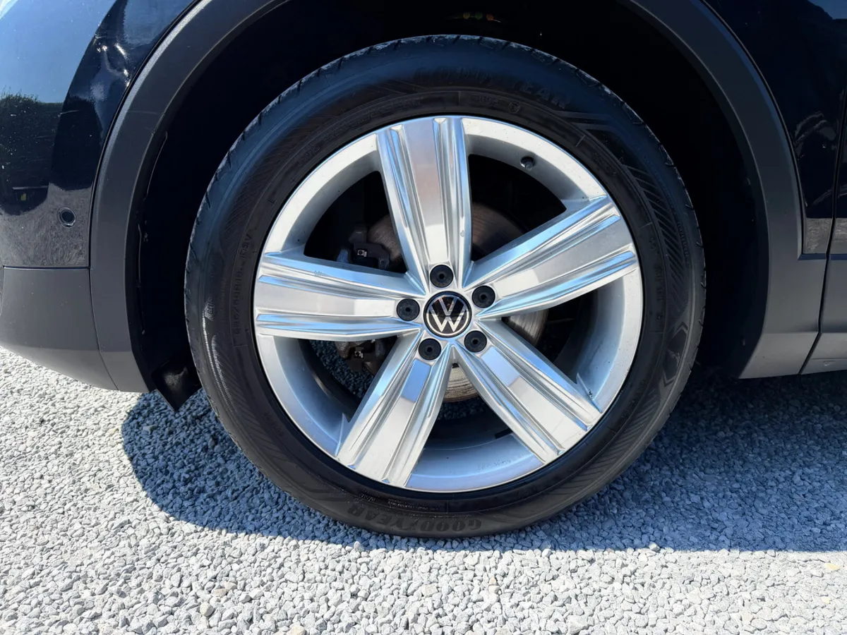 Volkswagen Tiguan SUV, Diesel, 2021, Black