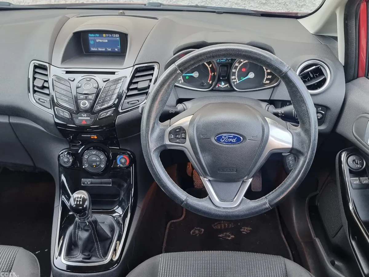 Ford Fiesta Hatchback, Petrol, 2016, Red