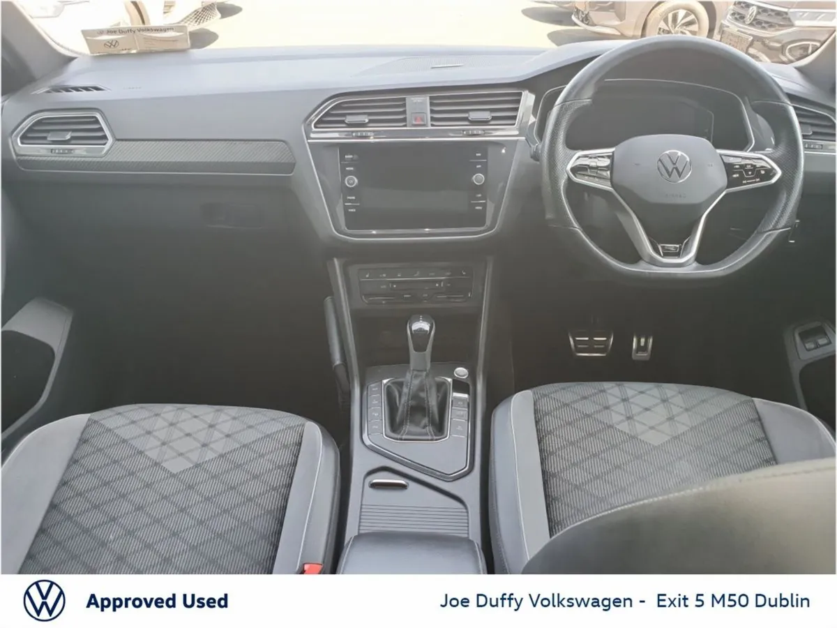 Volkswagen Tiguan SUV, Petrol Plug-in Hybrid, 2023, Black