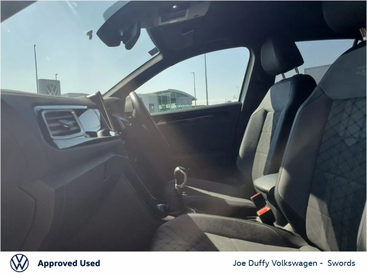Volkswagen T-Roc SUV, Petrol, 2023, White