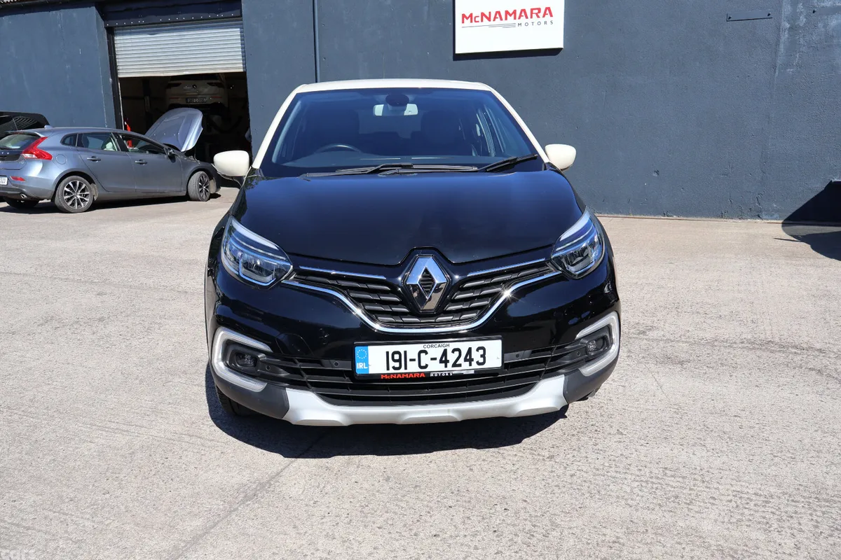 Renault Captur Hatchback, Petrol, 2019, Black