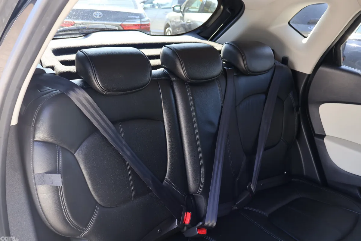 Renault Captur Hatchback, Petrol, 2019, Black
