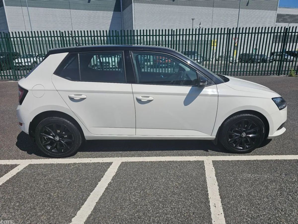 Skoda Fabia Hatchback, Petrol, 2020, White