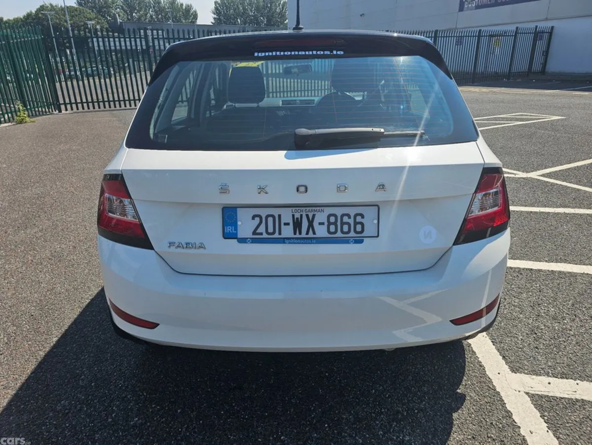 Skoda Fabia Hatchback, Petrol, 2020, White