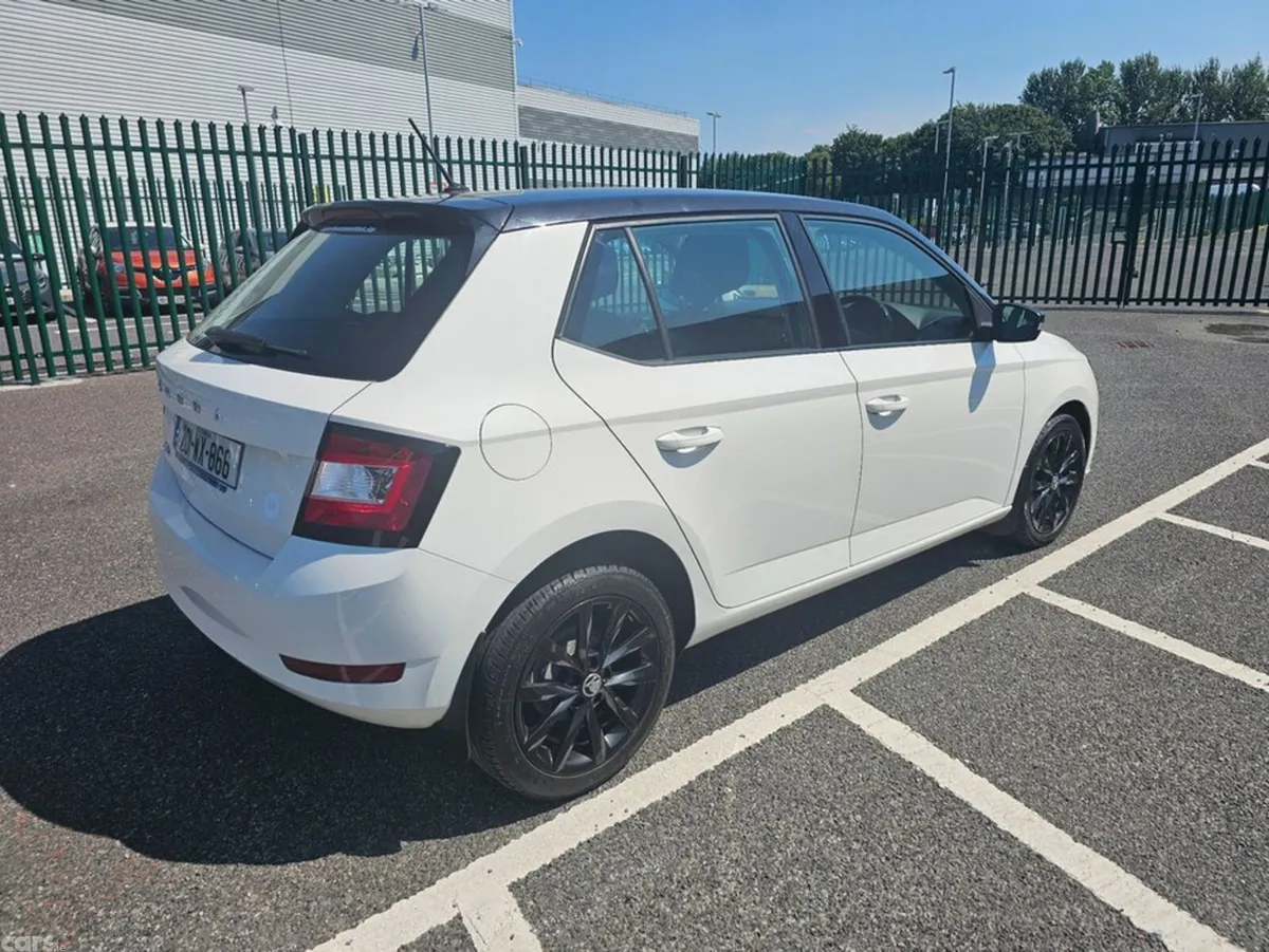Skoda Fabia Hatchback, Petrol, 2020, White