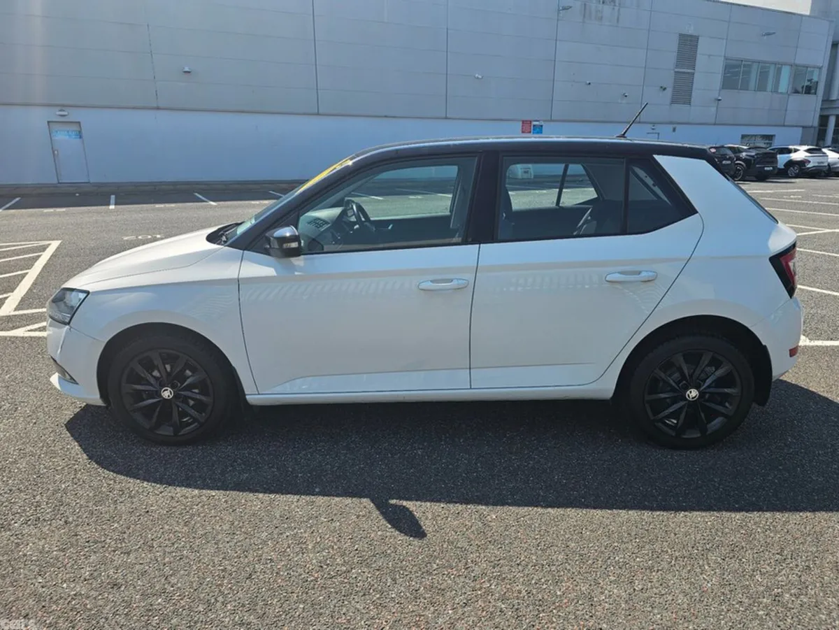Skoda Fabia Hatchback, Petrol, 2020, White