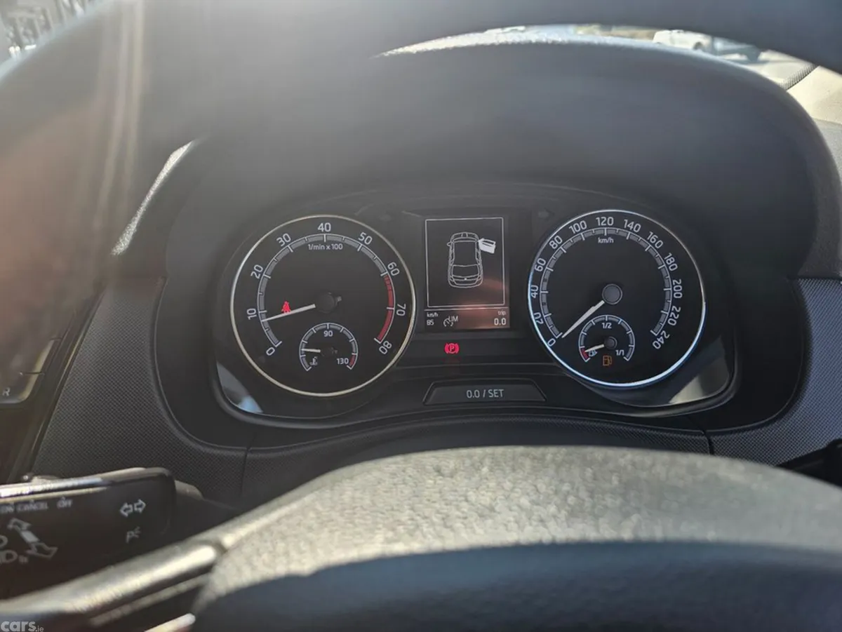 Skoda Fabia Hatchback, Petrol, 2020, White