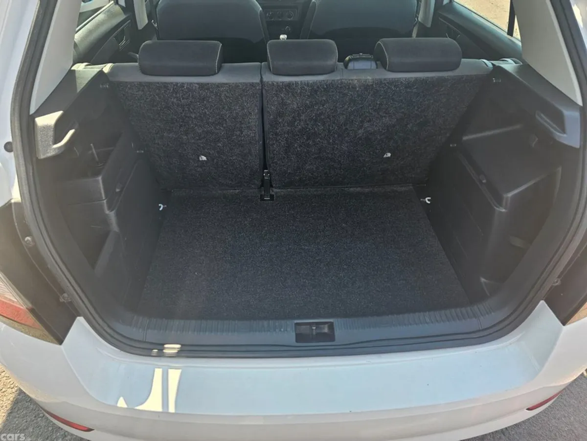 Skoda Fabia Hatchback, Petrol, 2020, White
