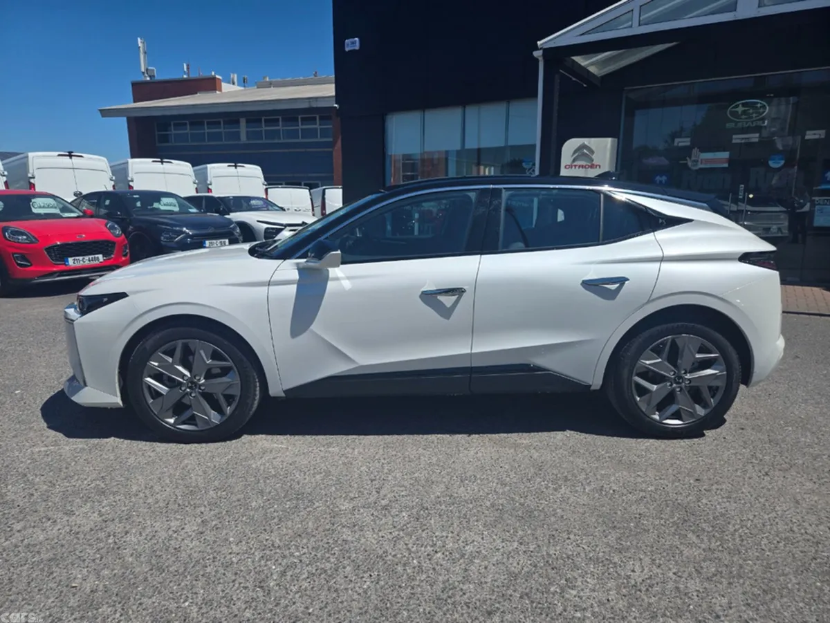 DS Automobiles DS 4 MPV, Petrol, 2026, White