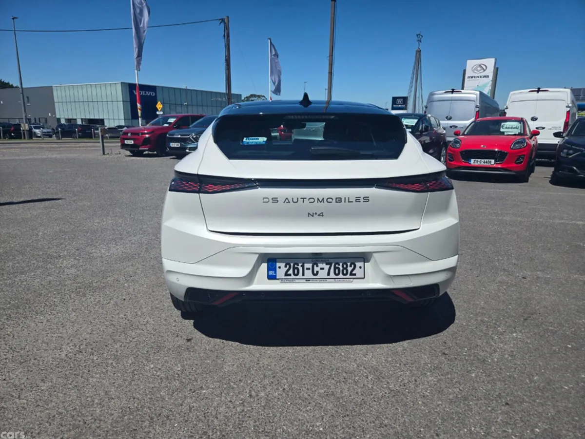 DS Automobiles DS 4 MPV, Petrol, 2026, White