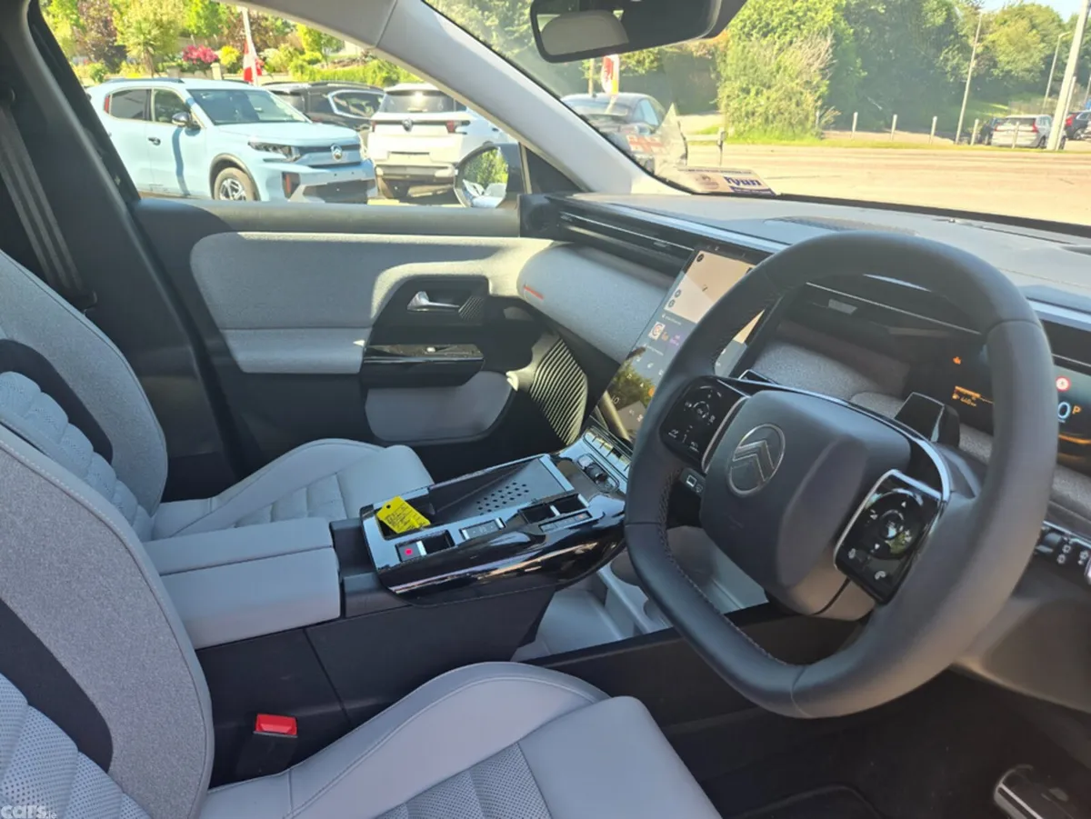 Citroen C5 Aircross MPV, Petrol Hybrid, 2026, Black