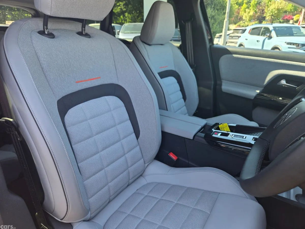 Citroen C5 Aircross MPV, Petrol Hybrid, 2026, Black