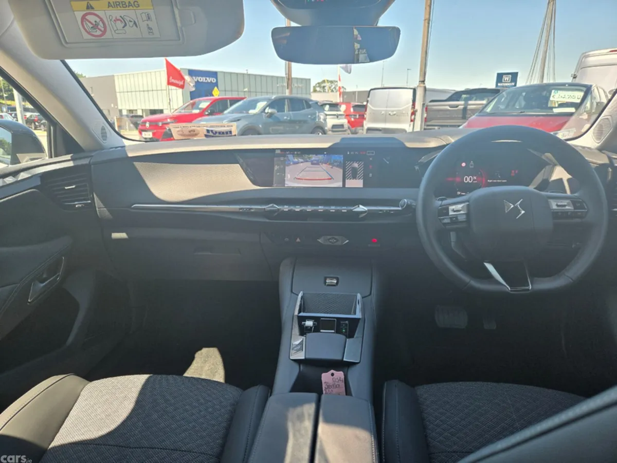 DS Automobiles DS 4 MPV, Petrol, 2026, White
