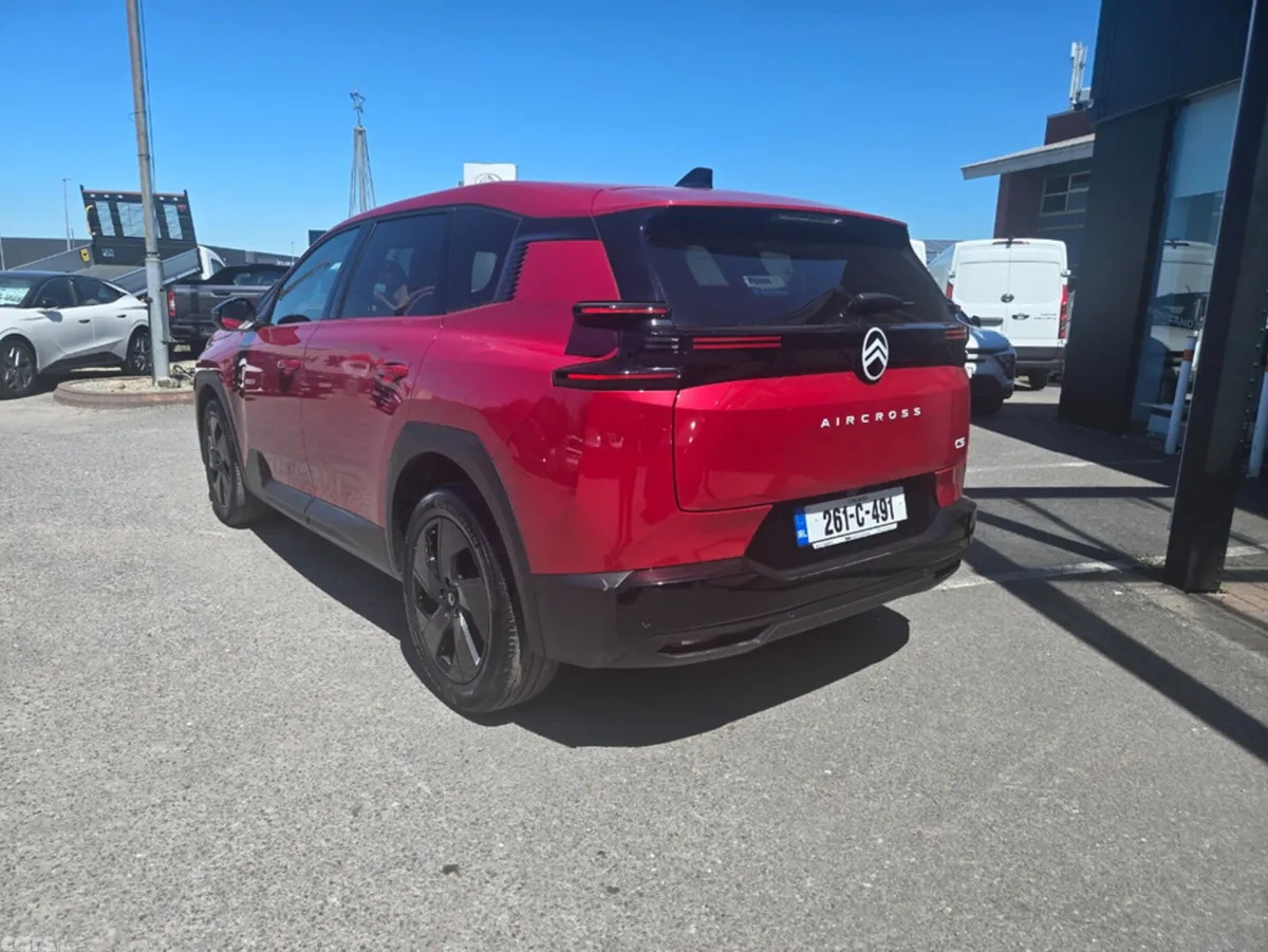 Citroen C5 Aircross MPV, Petrol Hybrid, 2026, Red