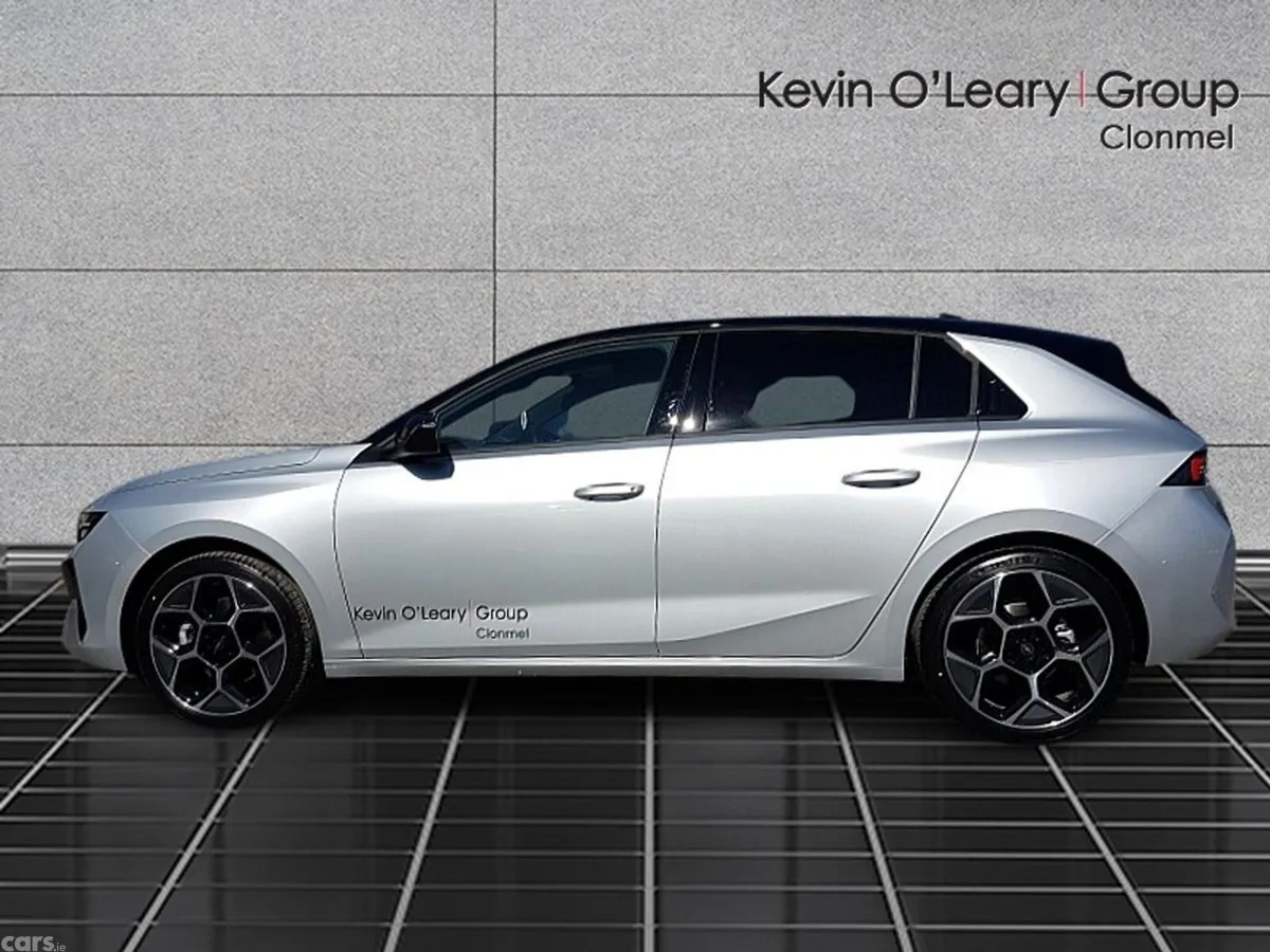 Opel Astra Hatchback, Diesel, 2026, Silver