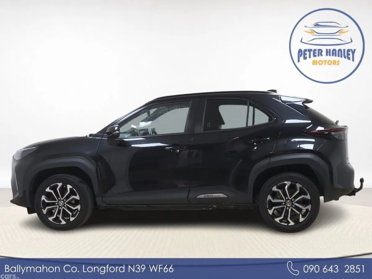 Toyota Yaris Cross SUV, Petrol Hybrid, 2023, Black