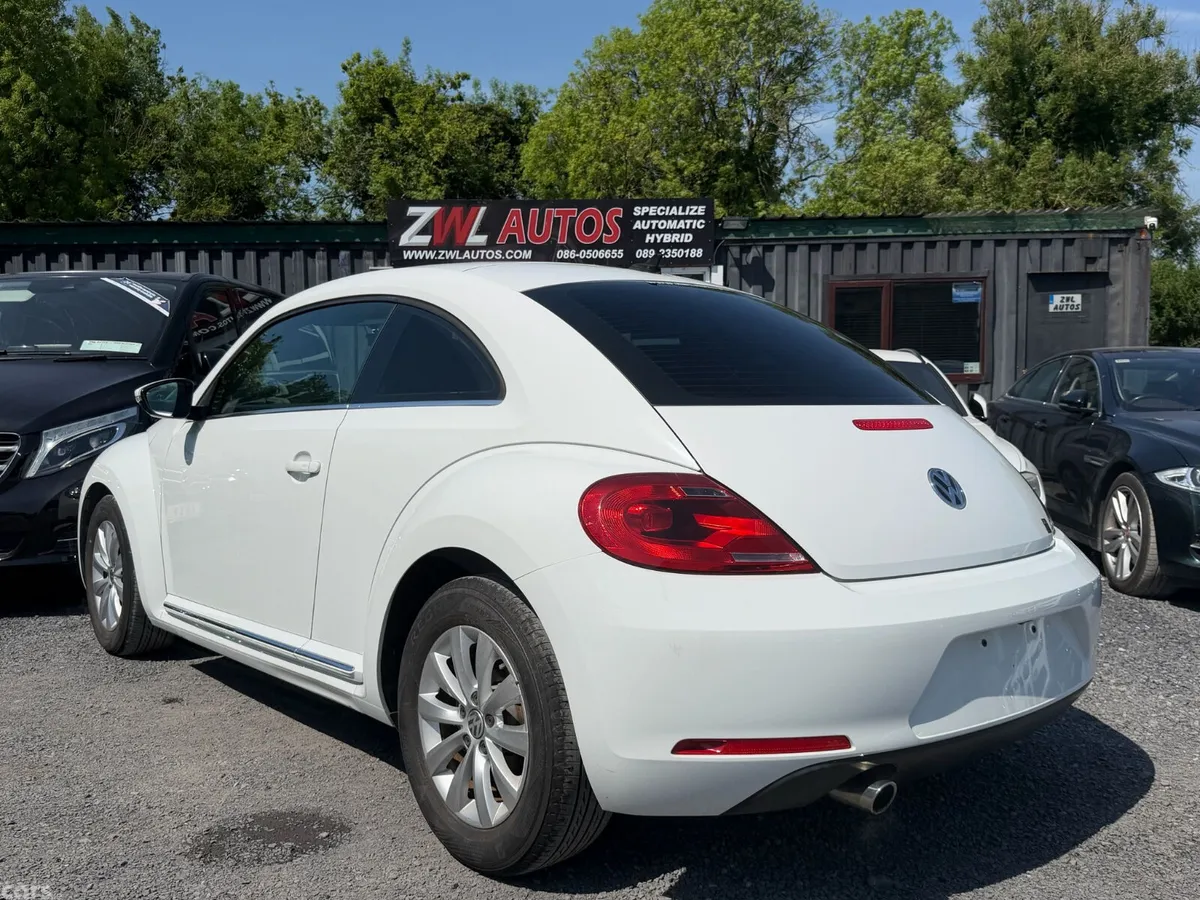 Volkswagen Beetle Coupe, Petrol, 2013, White