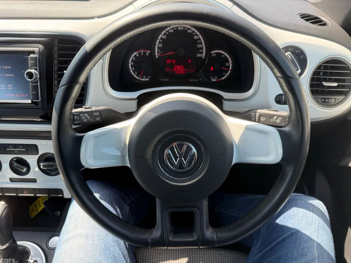 Volkswagen Beetle Coupe, Petrol, 2013, White