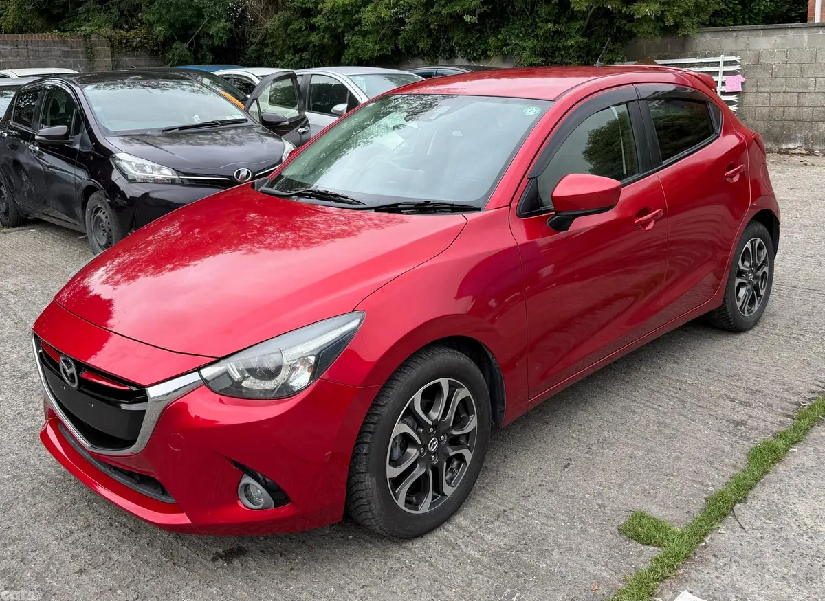 Mazda Demio Hatchback, Petrol, 2015, Red