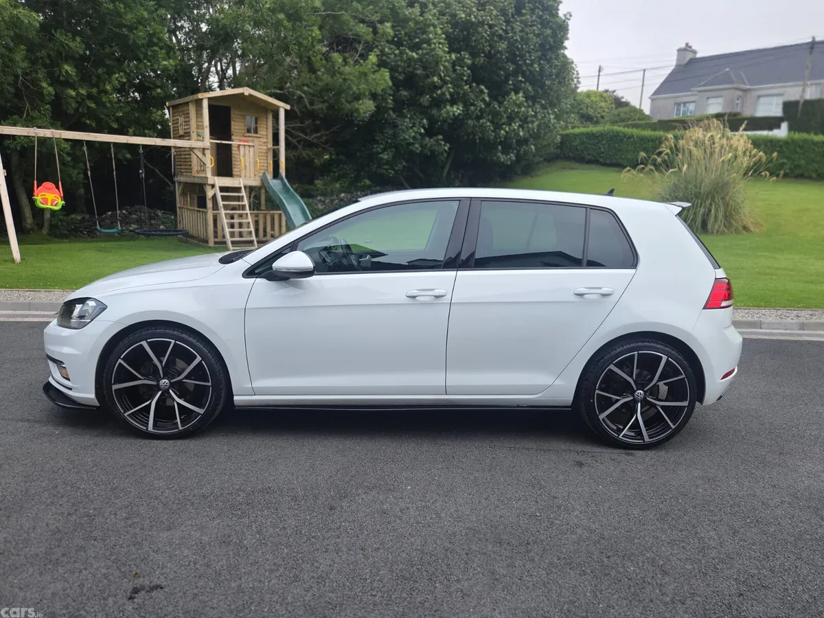 Volkswagen Golf Hatchback, Diesel, 2018, White