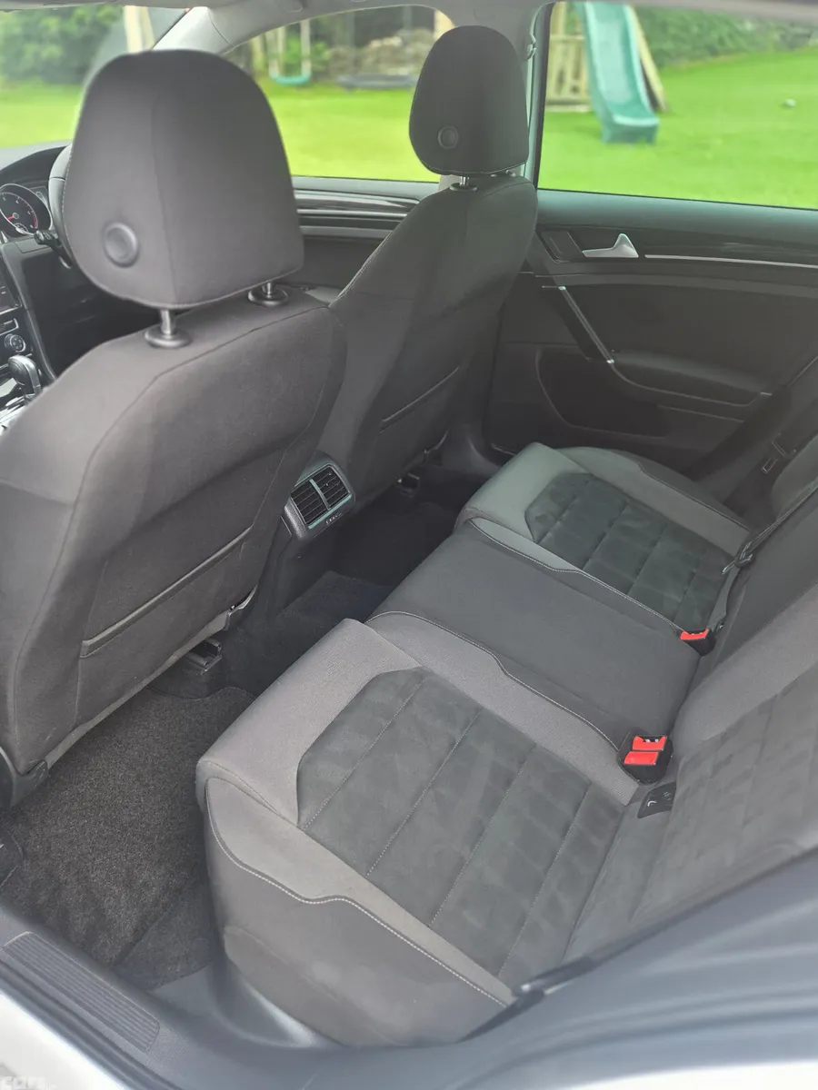 Volkswagen Golf Hatchback, Diesel, 2018, White