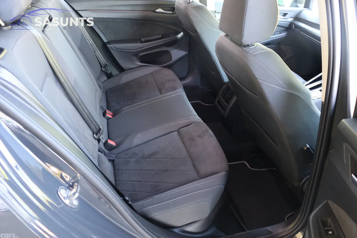 Volkswagen Golf Hatchback, Petrol Hybrid, 2023, Grey