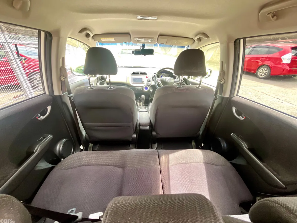 Honda Fit Hatchback, Petrol Hybrid, 2013, White
