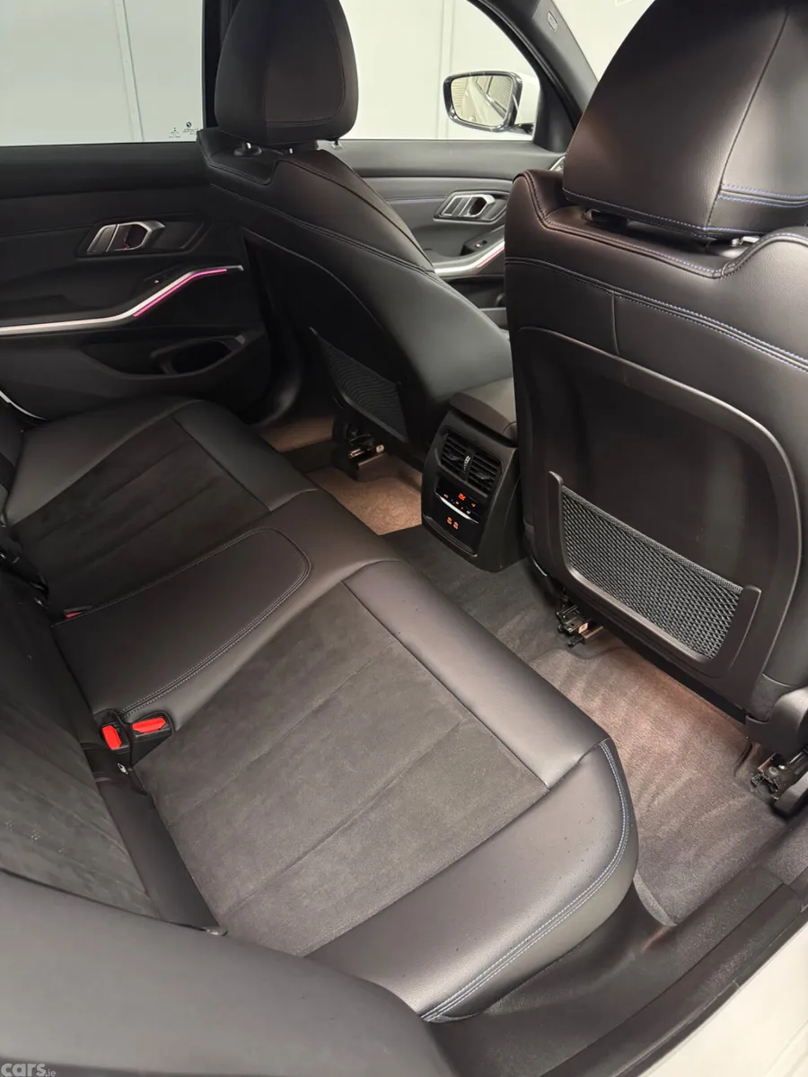 BMW 3-Series Saloon, Petrol Hybrid, 2022, White