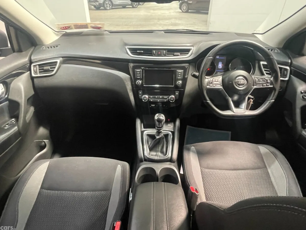 Nissan Qashqai SUV, Diesel, 2019, Black
