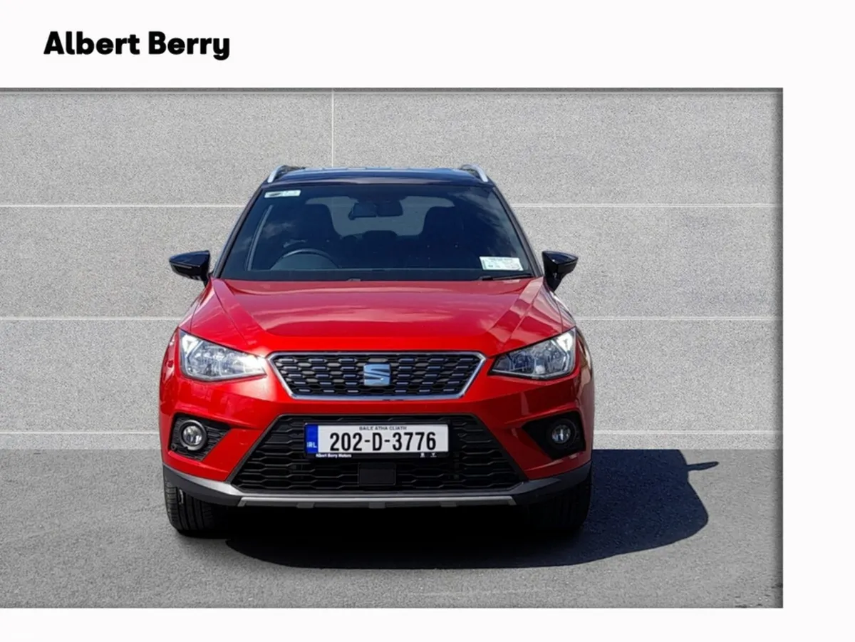 SEAT Arona Hatchback, Petrol, 2020, Red