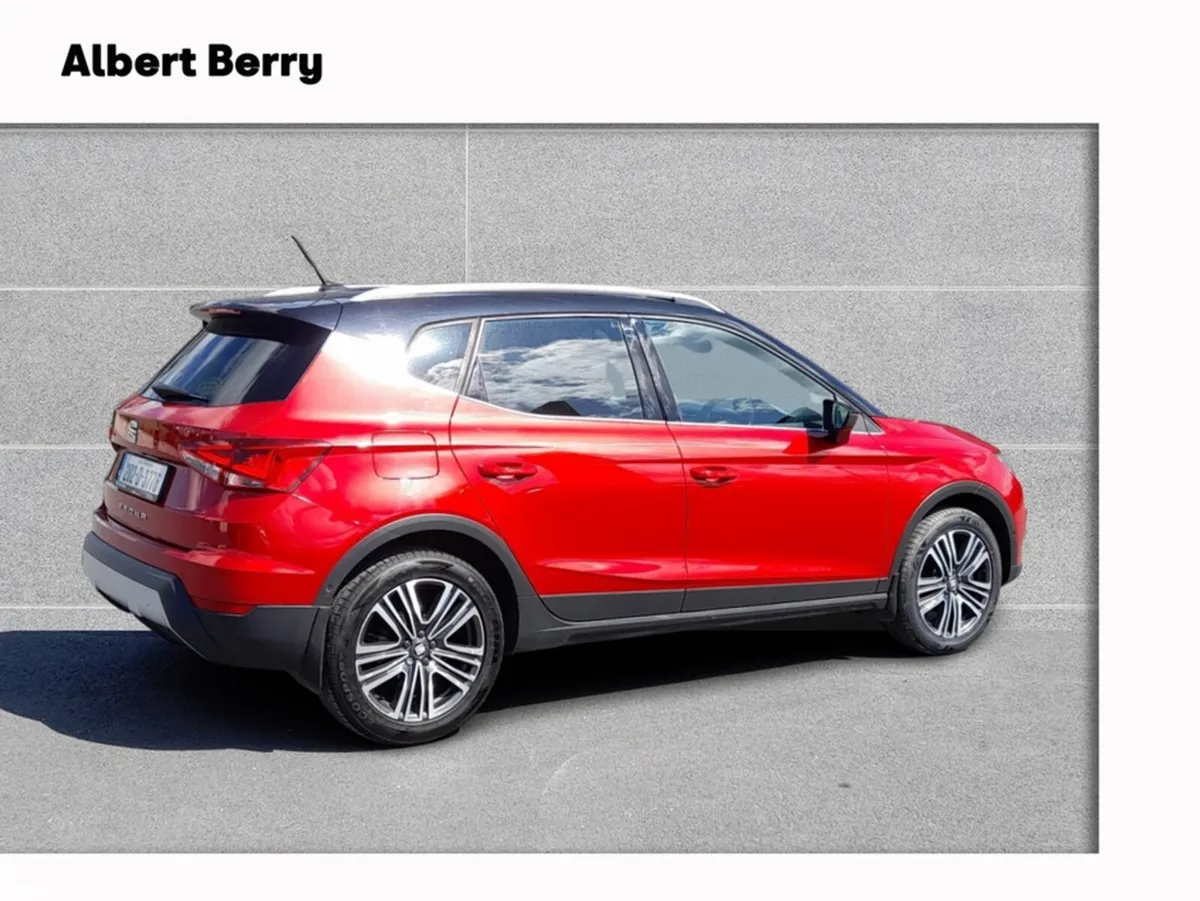 SEAT Arona Hatchback, Petrol, 2020, Red