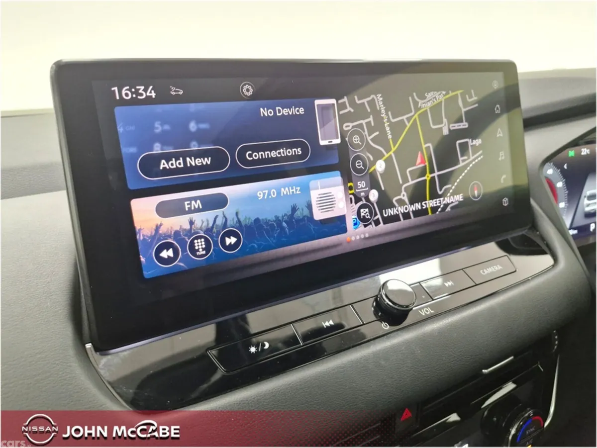 Nissan Qashqai MPV, Petrol Hybrid, 2024, Red