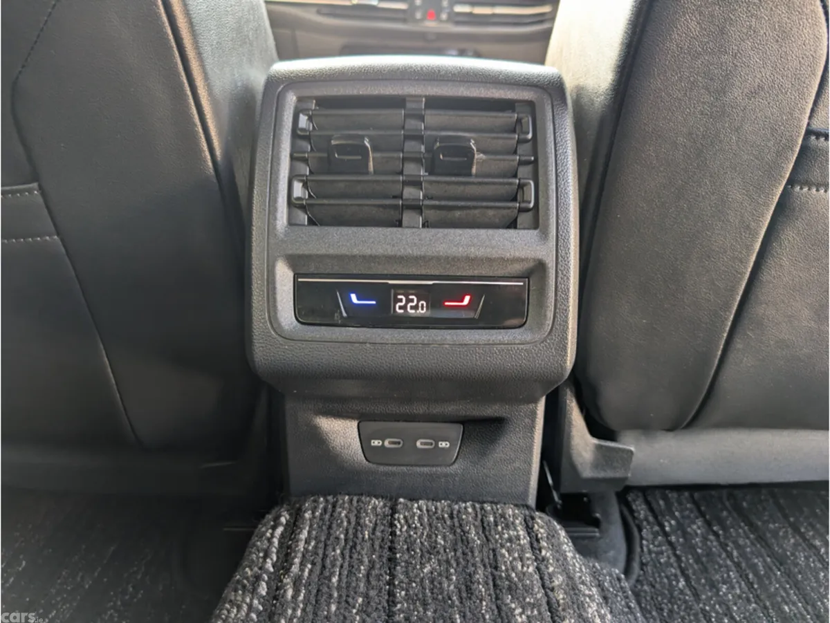 Volkswagen Golf Estate, Diesel, 2023, White