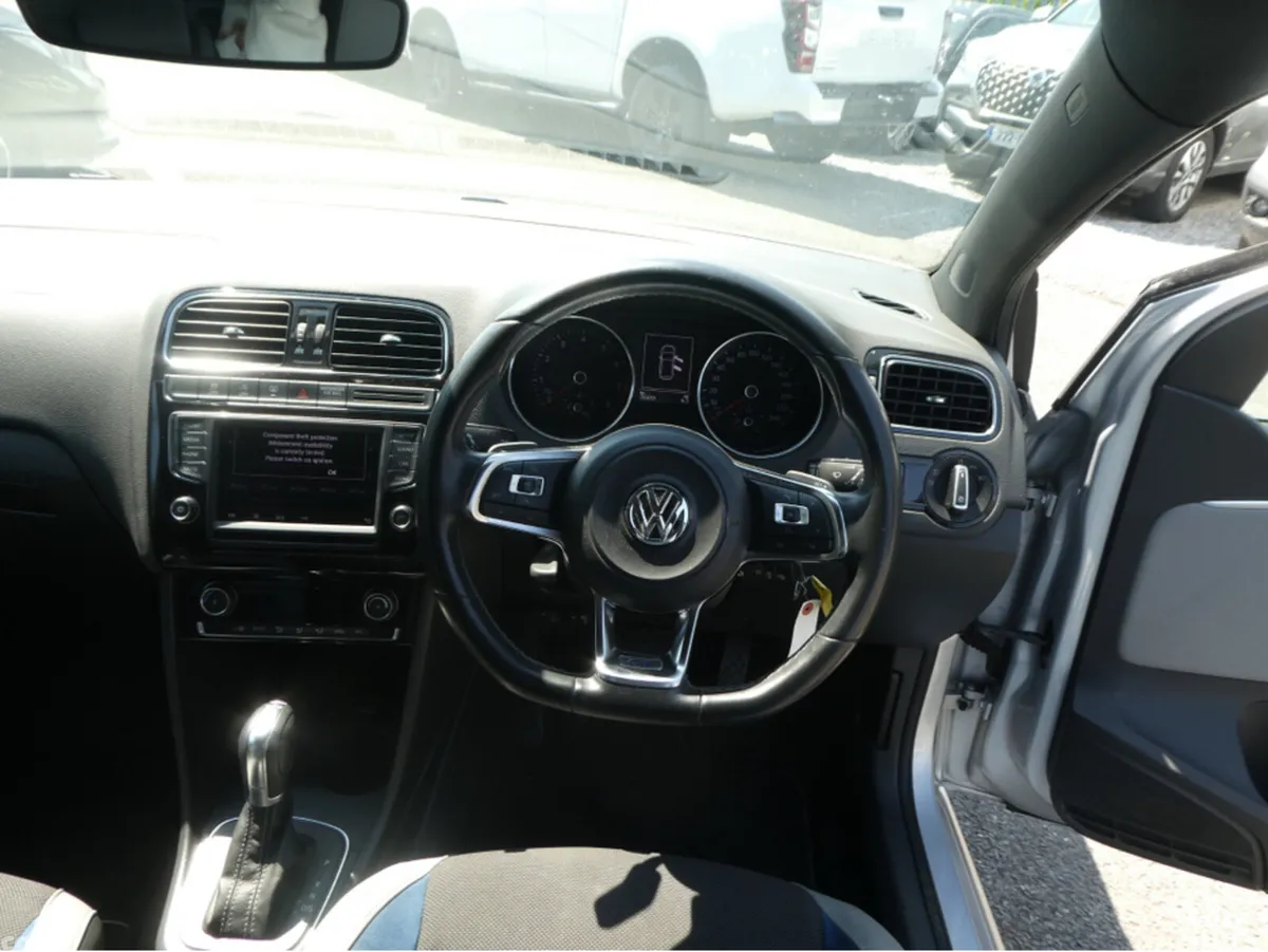 Volkswagen Polo Hatchback, Petrol, 2015, Silver