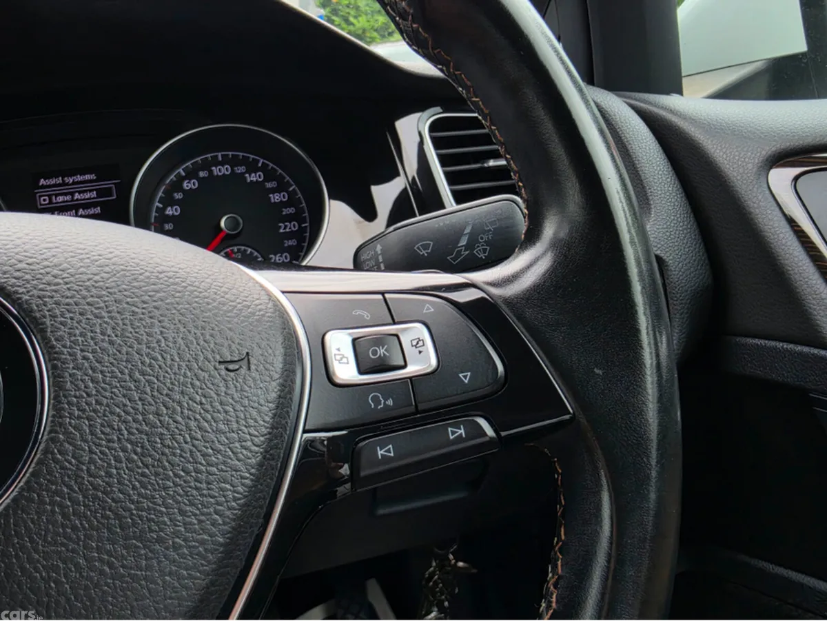 Volkswagen Golf Hatchback, Petrol, 2015, White
