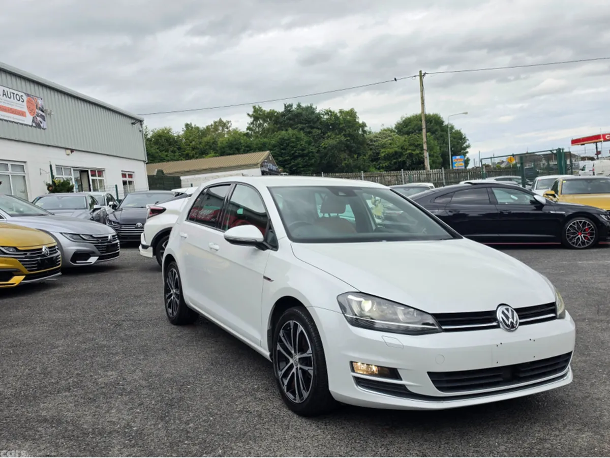 Volkswagen Golf Hatchback, Petrol, 2015, White