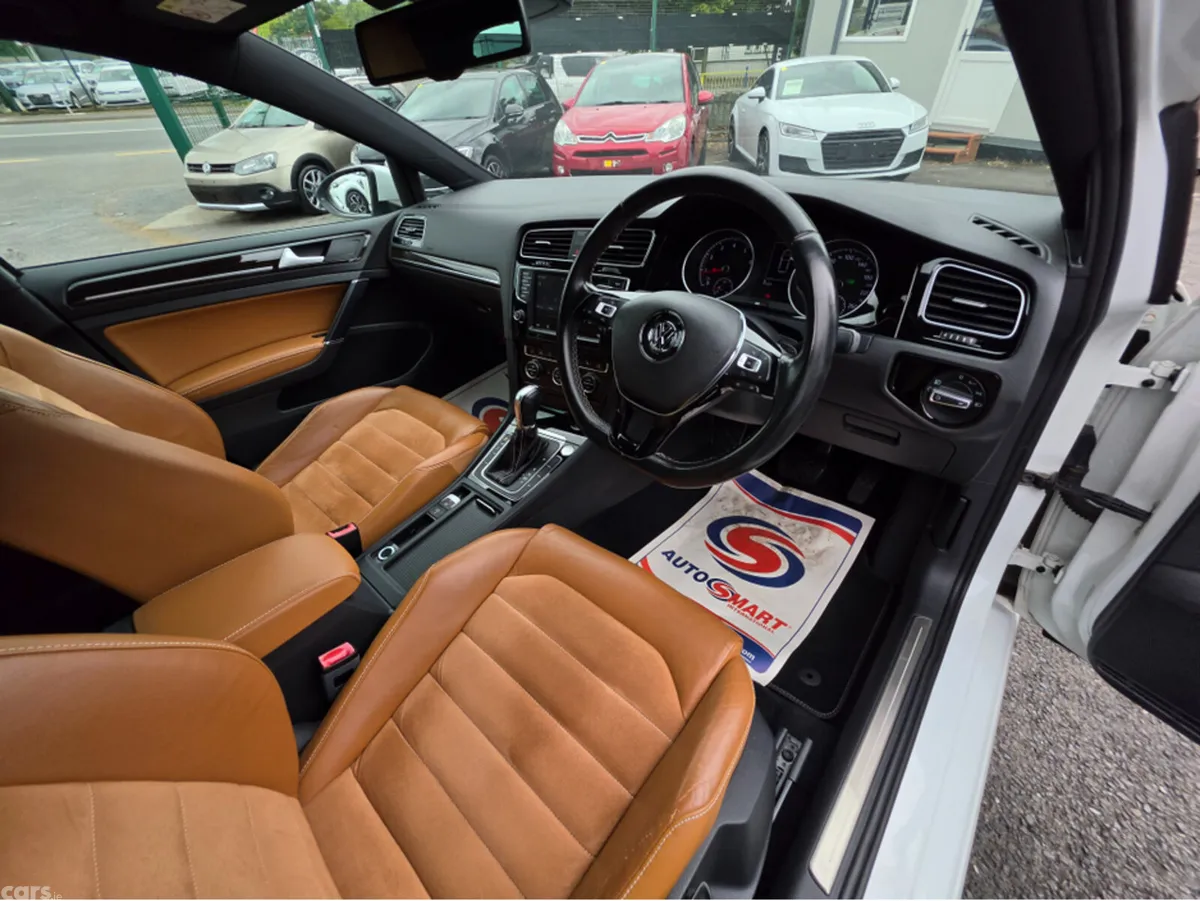 Volkswagen Golf Hatchback, Petrol, 2015, White